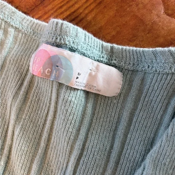 Sz S - Free People Beach ‘The Dana’ Set - Picture 9 of 15